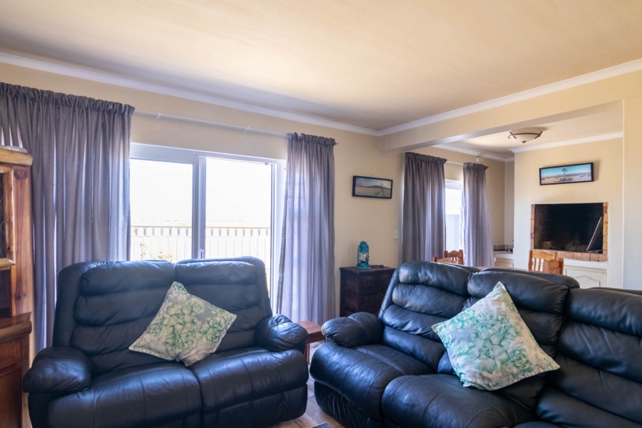 3 Bedroom Property for Sale in Laaiplek Western Cape
